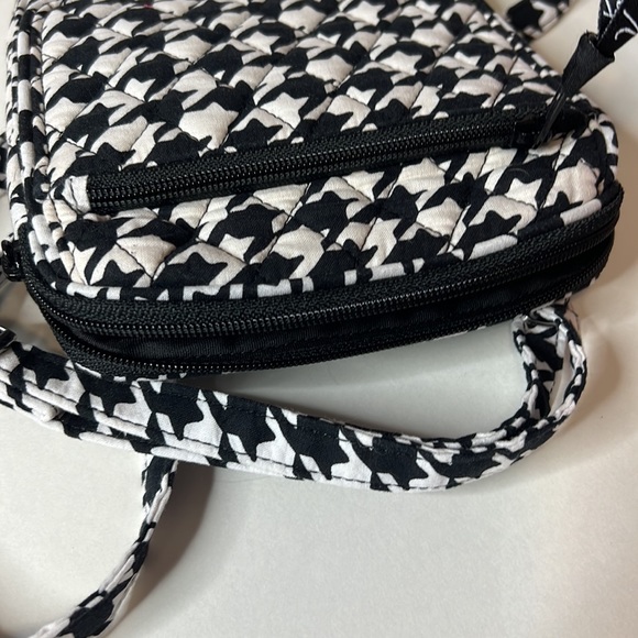Vera Bradley Midnight Houndstooth Pattern Crossbody. - Picture 6 of 10